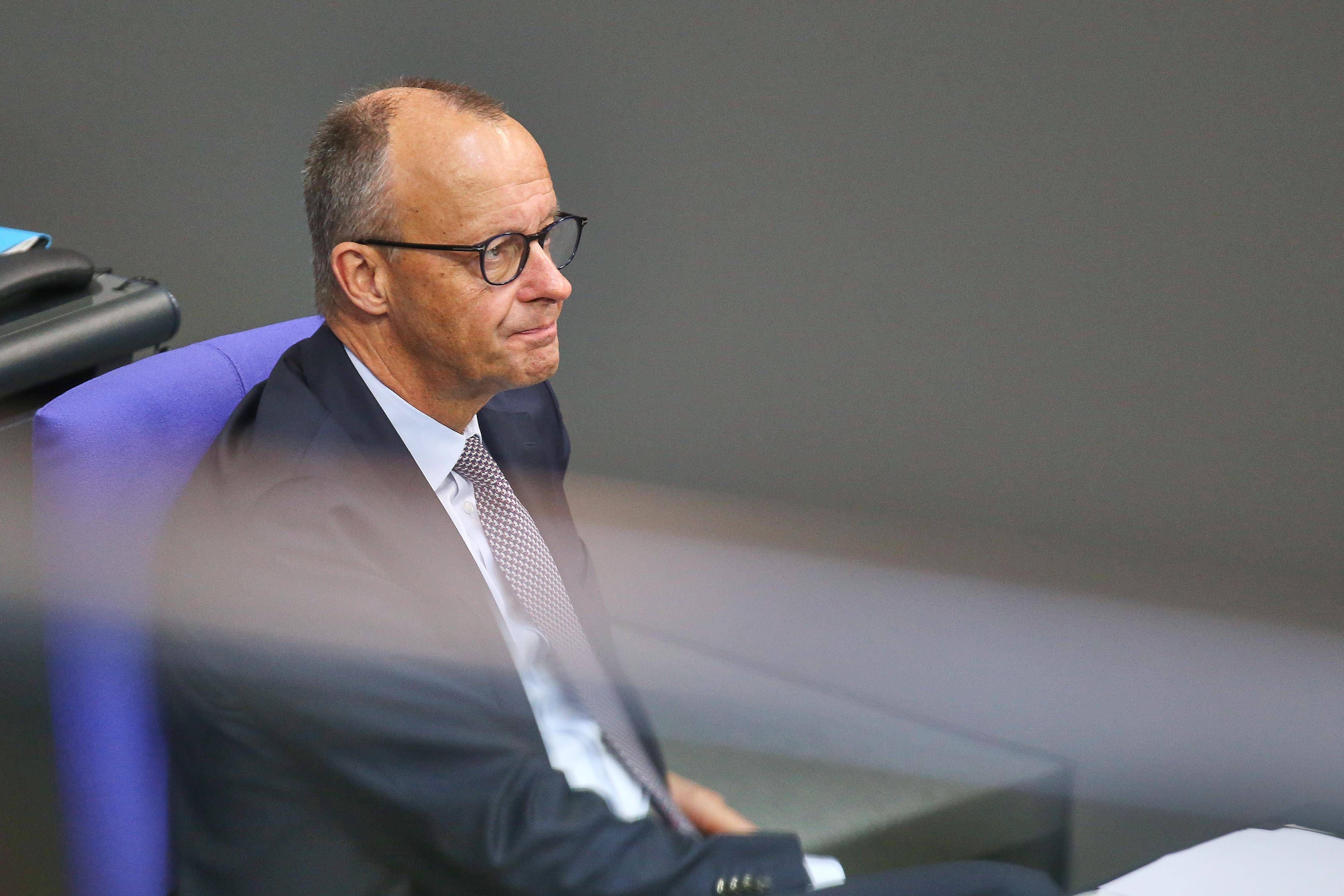 Deutschland – das Land, in dem sich Politiker nur noch um sich selbst drehen