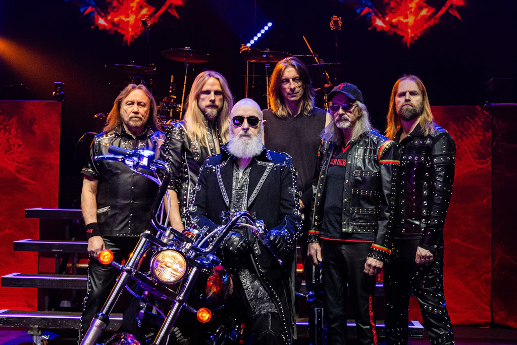 Im legendären Leder-Nieten-Look: Judas Priest mit Ian Hill (1.v.l.)