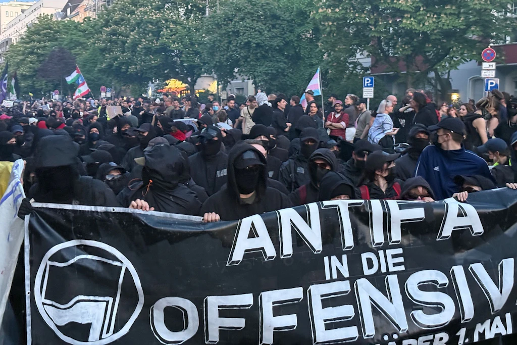 Bundeszentrale für politische Bildung: Mehr Fokus auf Linksextremismus, andere Projekte bleiben