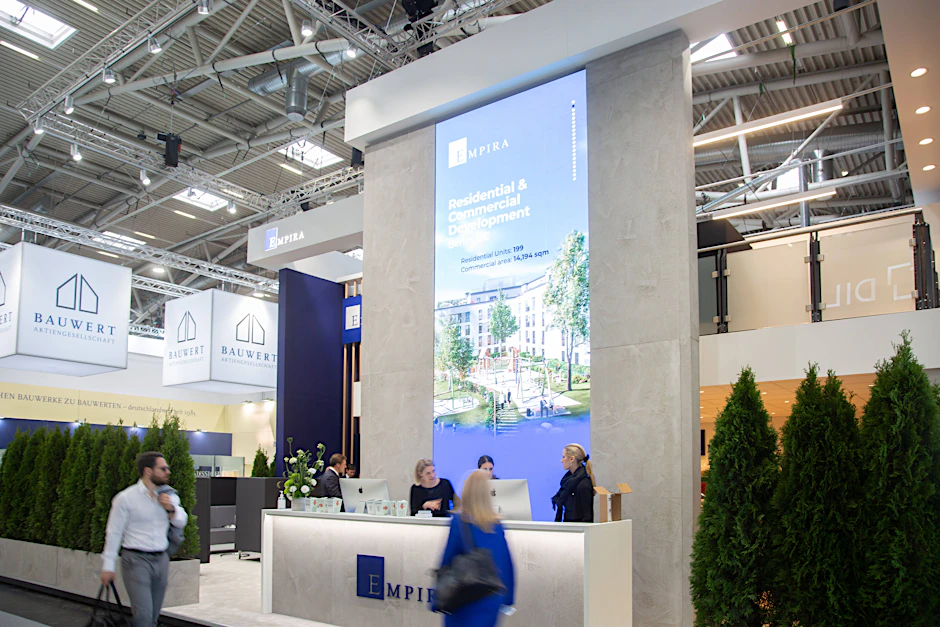 Empira auf der Immobilienmesse: Der Fall im Wedding zeigt, wie internationale Investmentstrategien im Mietshaus ankommen.