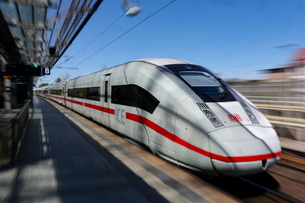 Bahnstrecke Berlin–Hamburg geht wieder in Betrieb: Warum die Fahrt im ICE noch länger dauert