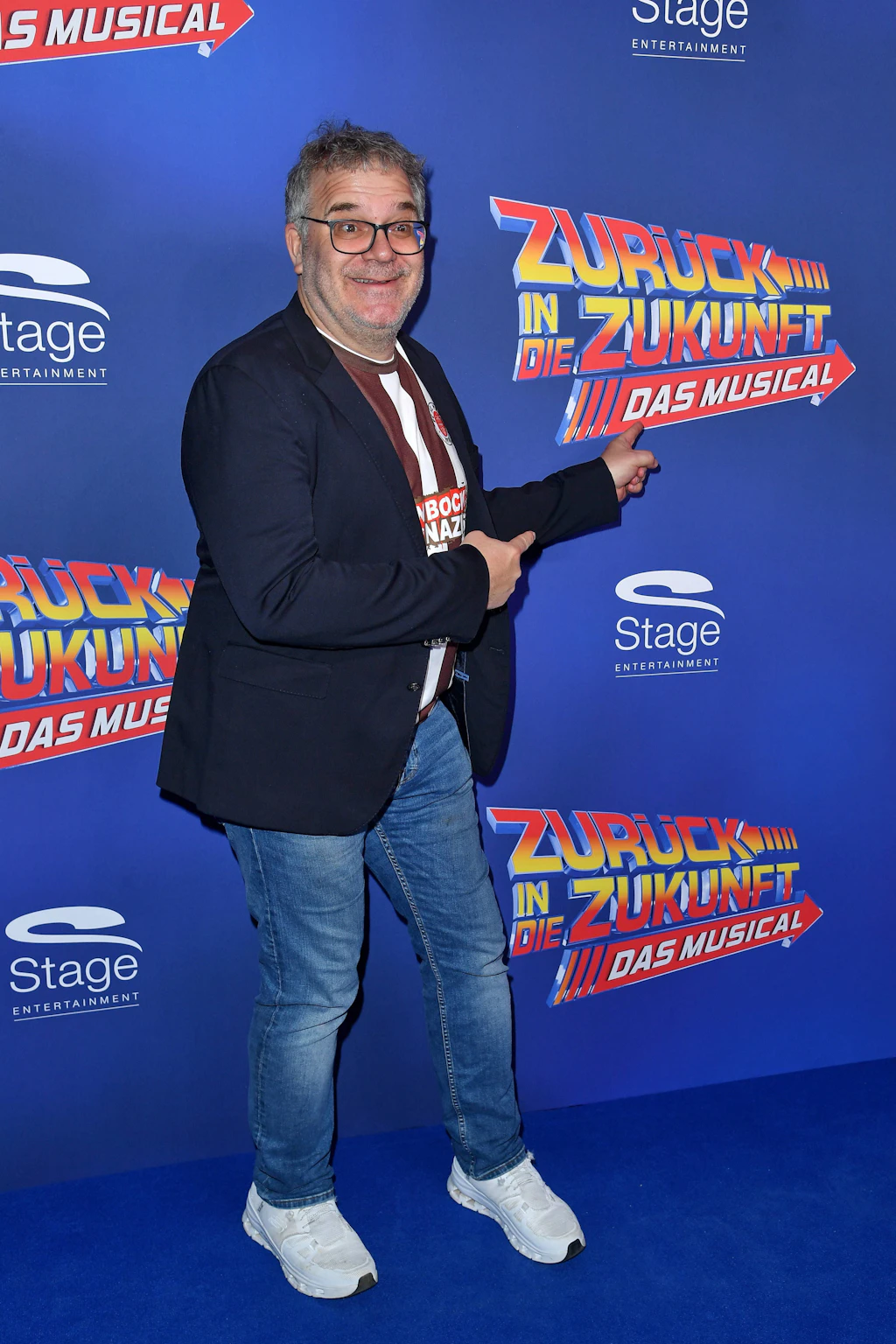Elton auf der Bühne: Moderator debütiert im Musical „Zurück in die Zukunft“