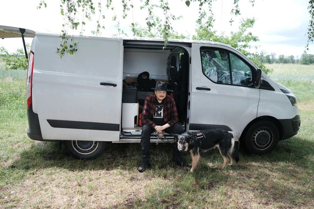 Mit Fabian Duwanoff auf Reisen: der Schäferhund-Hovawart-Mischling Buffy