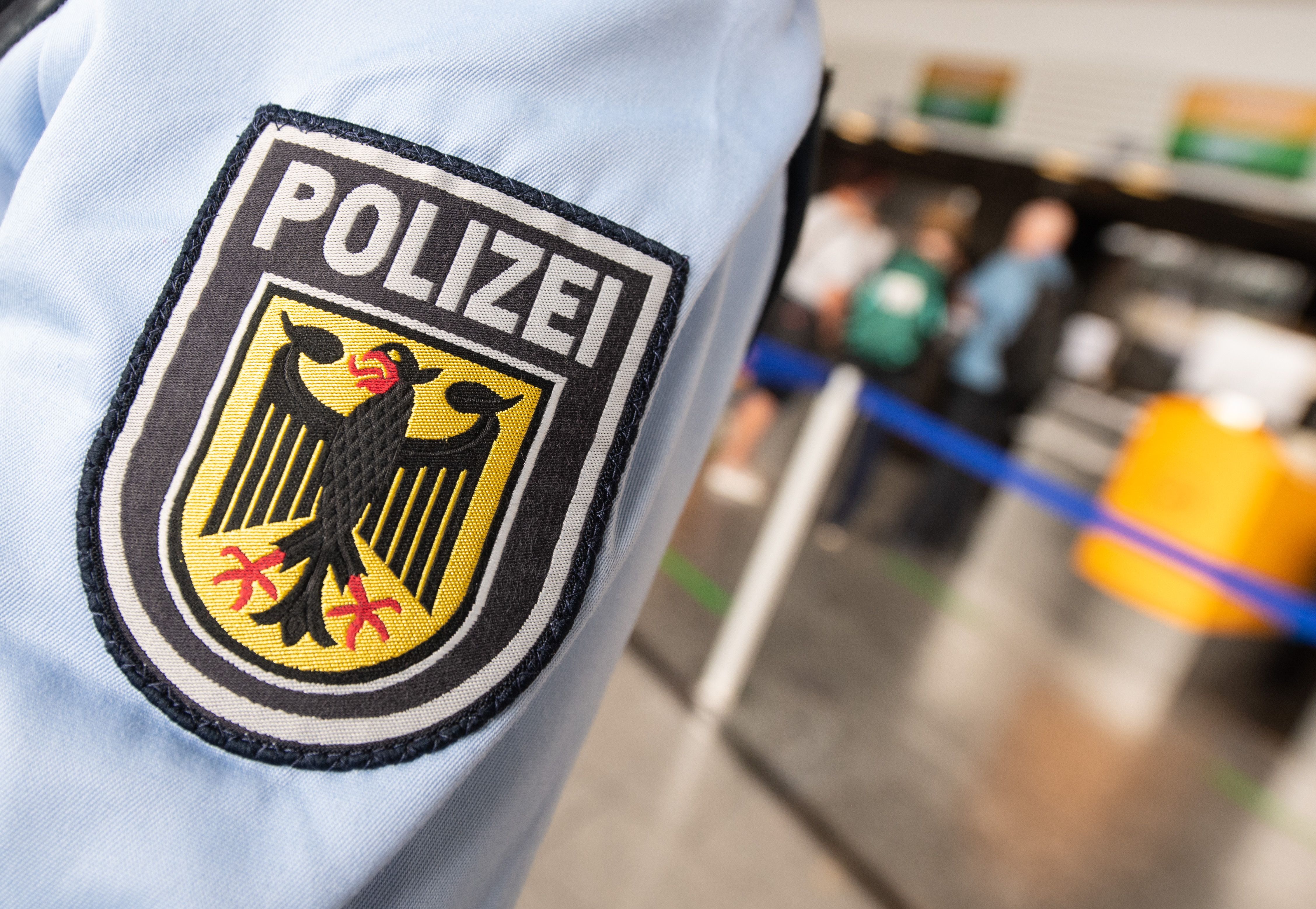 Opa‑Dealer (82) reist in Rostock ein – und kassiert 687 Tage Knast