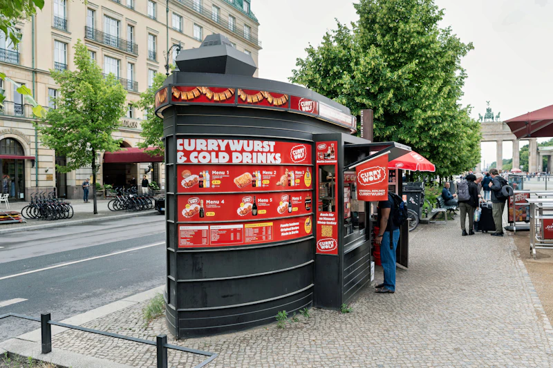 Es geht um die Wurst: Das sagt Curry Wolf zum Besuch von Ungarns Ministerpräsident