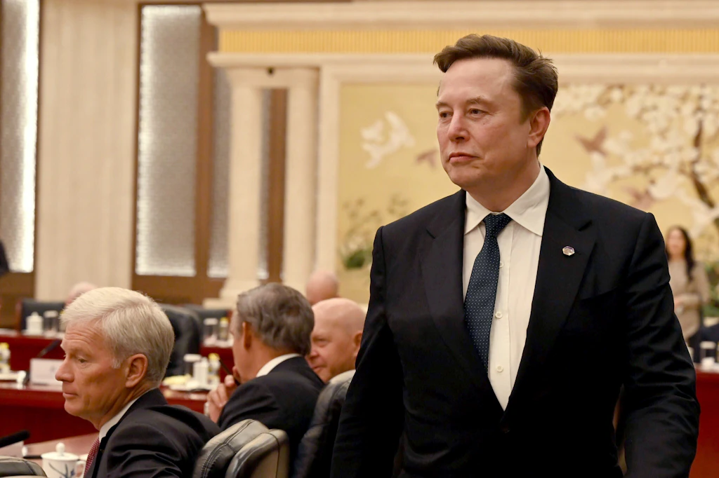 Elon Musk wirft ZDF „Lügen“ vor – Sender entfernt Passage zu Belfast-Krawallen