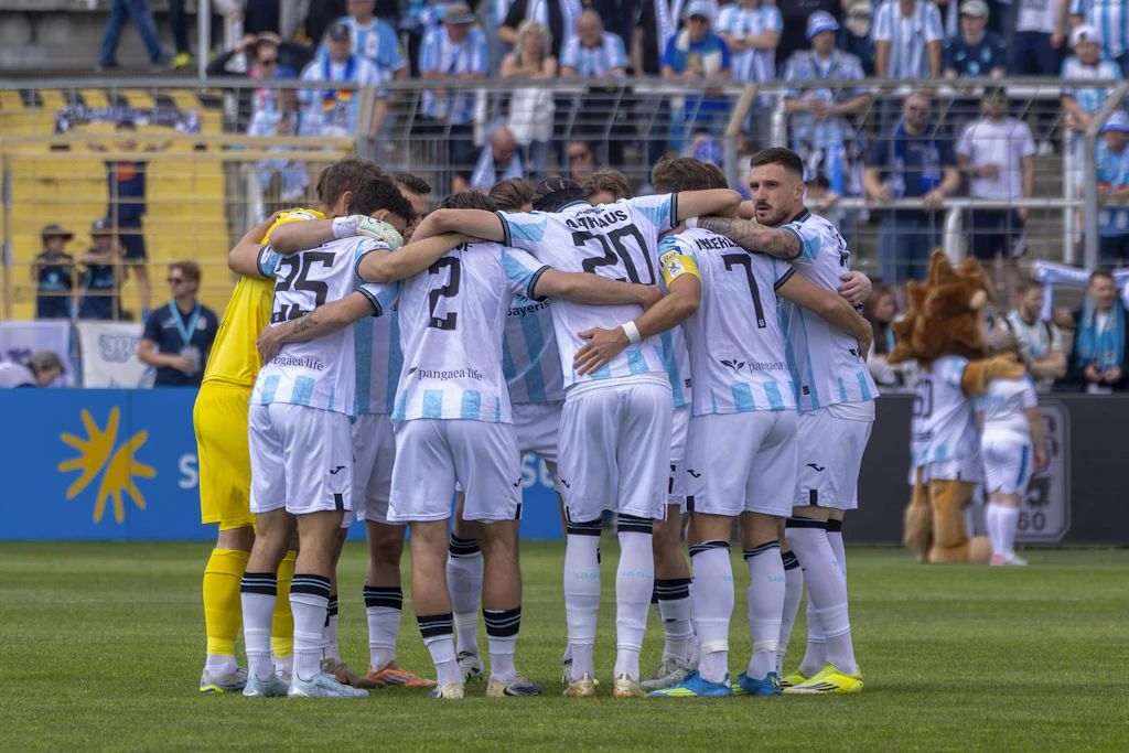1860 München: Die Löwen erhalten für die kommende Saison keine Drittligalizenz.