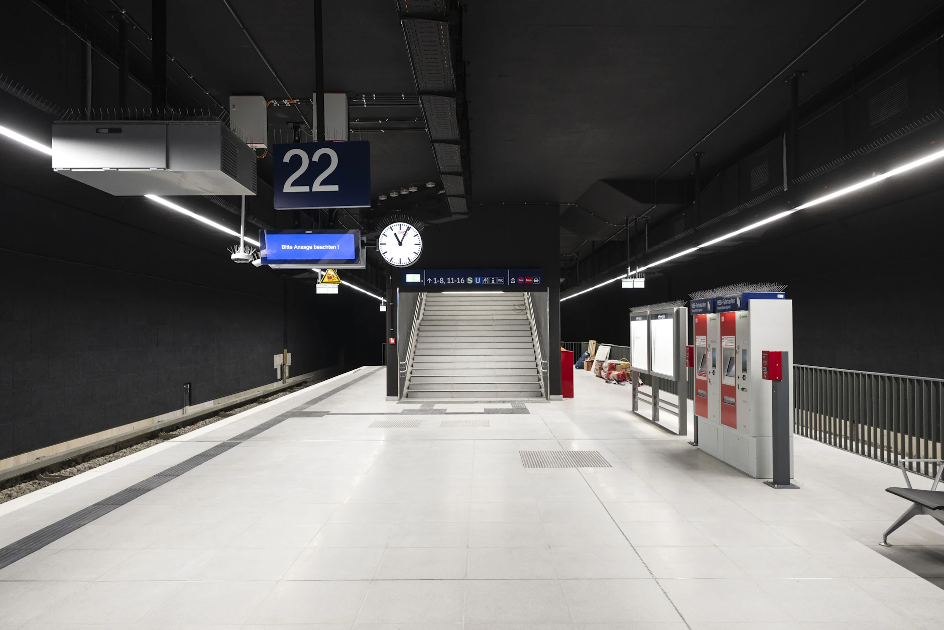 Noch ist der Bahnsteig der S15 am Berliner Hauptbahnhof menschenleer. Das ändert sich ab 15. Juni.