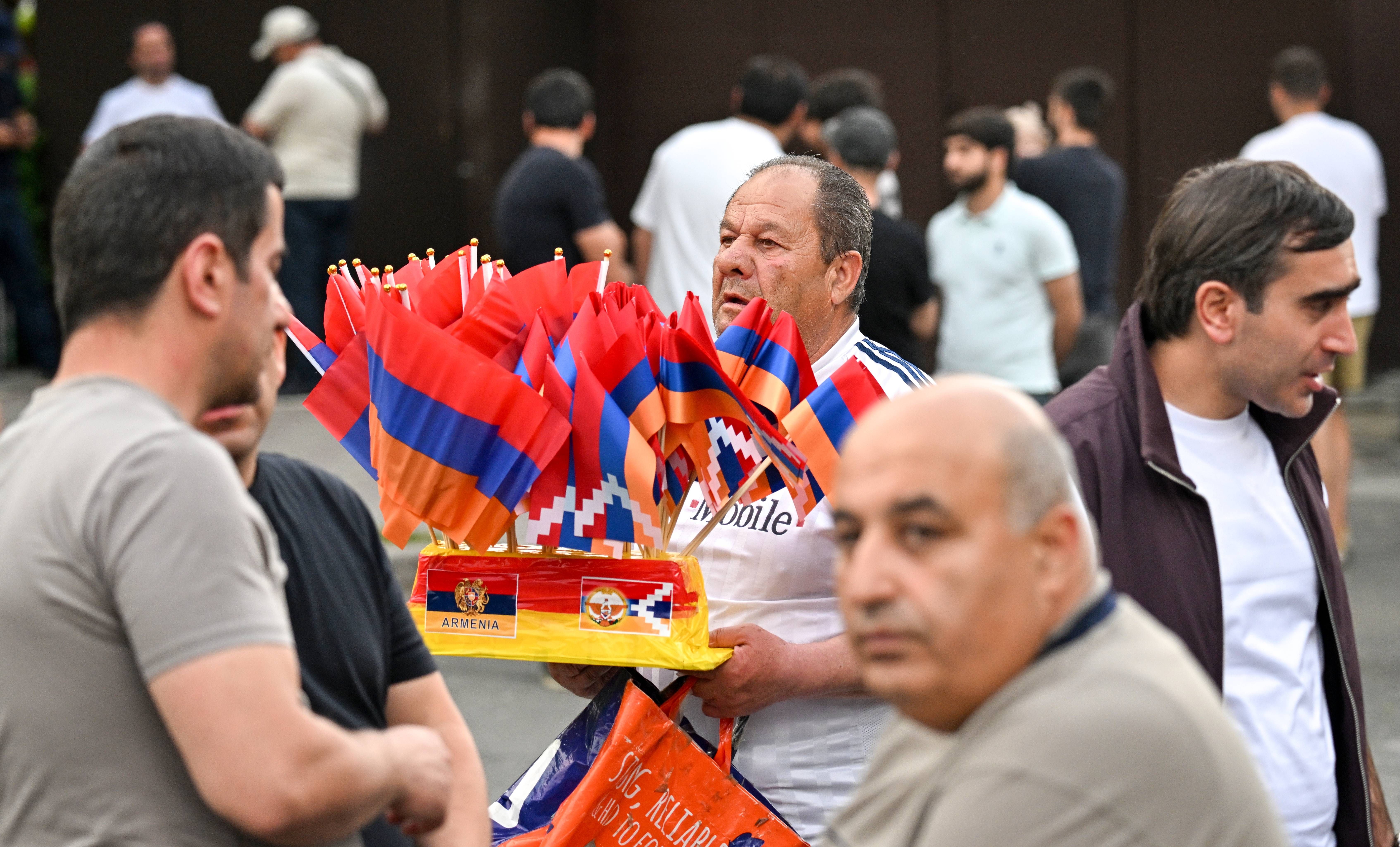 Ringen um Jerewan: Wie sich Moskau, Washington und Brüssel in Armeniens Wahl eingemischt haben