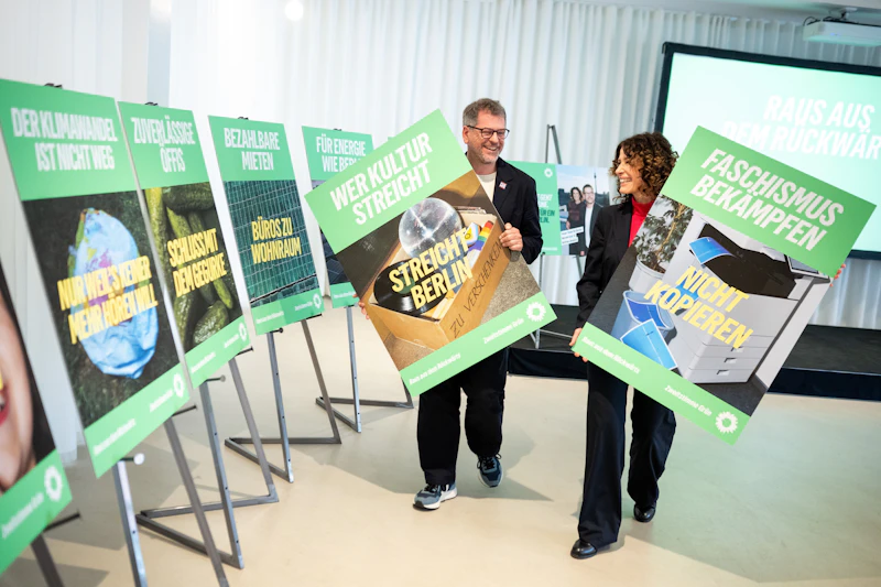 „Keine Versprechen“: Berlins Grüne ziehen in Neongrün Richtung Rotes Rathaus