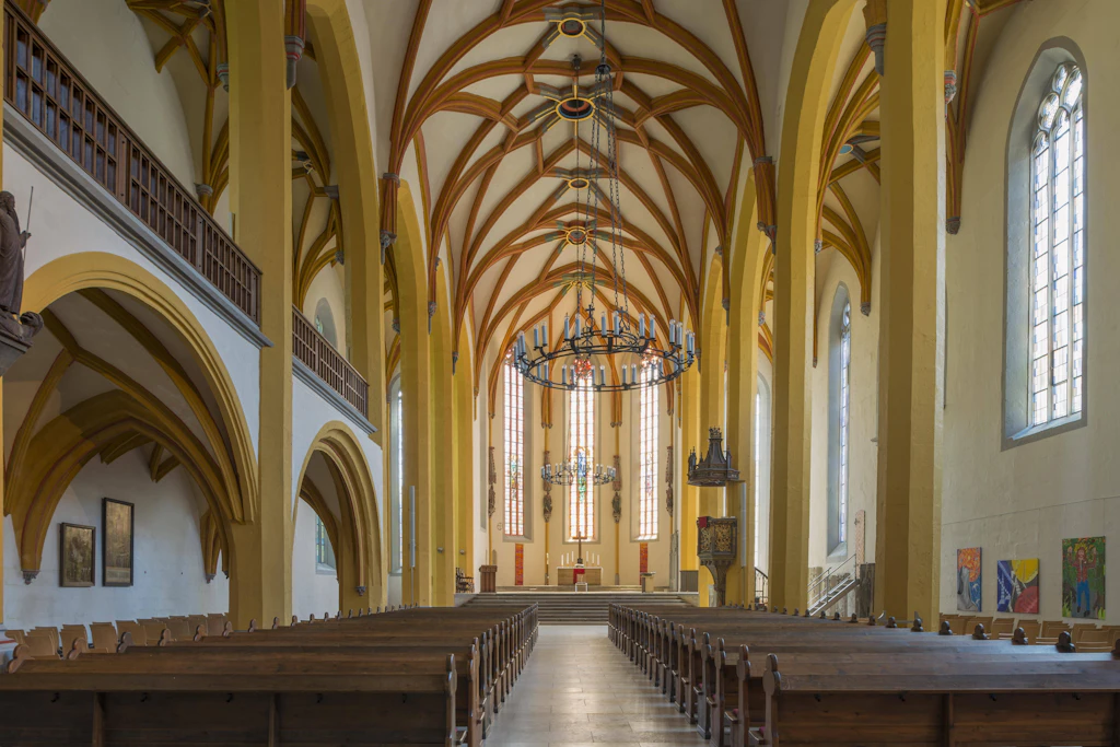 In diesem Kirchenschiff der Evangelische Stadtkirche St. Michael in Jena soll der Mann versucht haben, die Kirche in Brand zu setzen.
