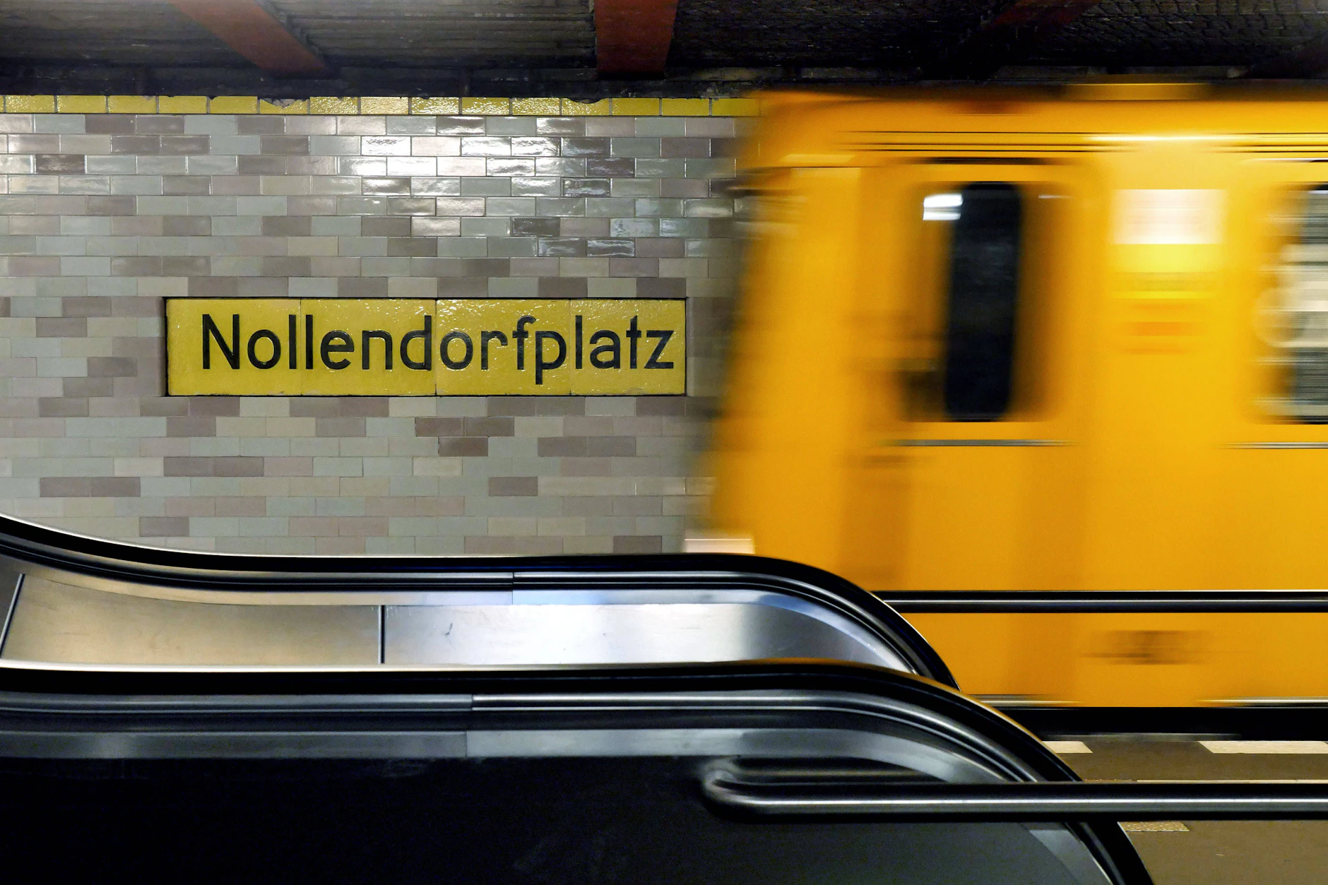 Die U1 endet bis auf weiteres am Nollendorfplatz.
