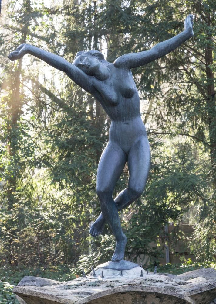 Kolbes „Tänzerinnen-Brunnen“ kam für vier Millionen unter den Hammer