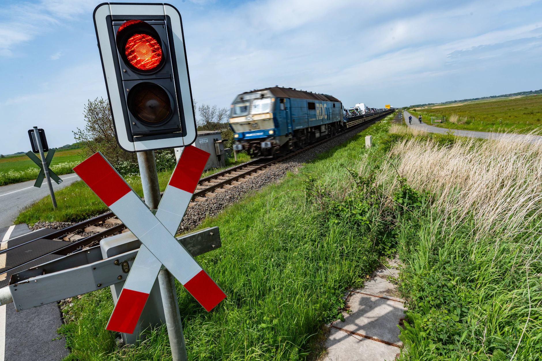 Der „Hindenburgdamm“ auf Sylt soll künftig einfach nur „Syltdamm“ heißen.