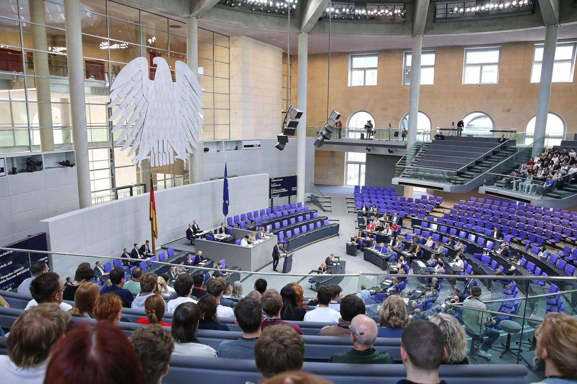 Die Bundestags-Abgeordneten erhalten eigentlich im Juli ganz automatisch mehr Geld.