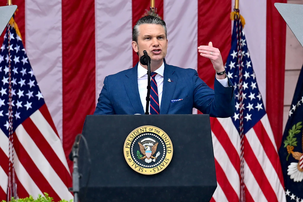 Hegseth zum D-Day: Migration ist heutige „Invasion an Europas Stränden“