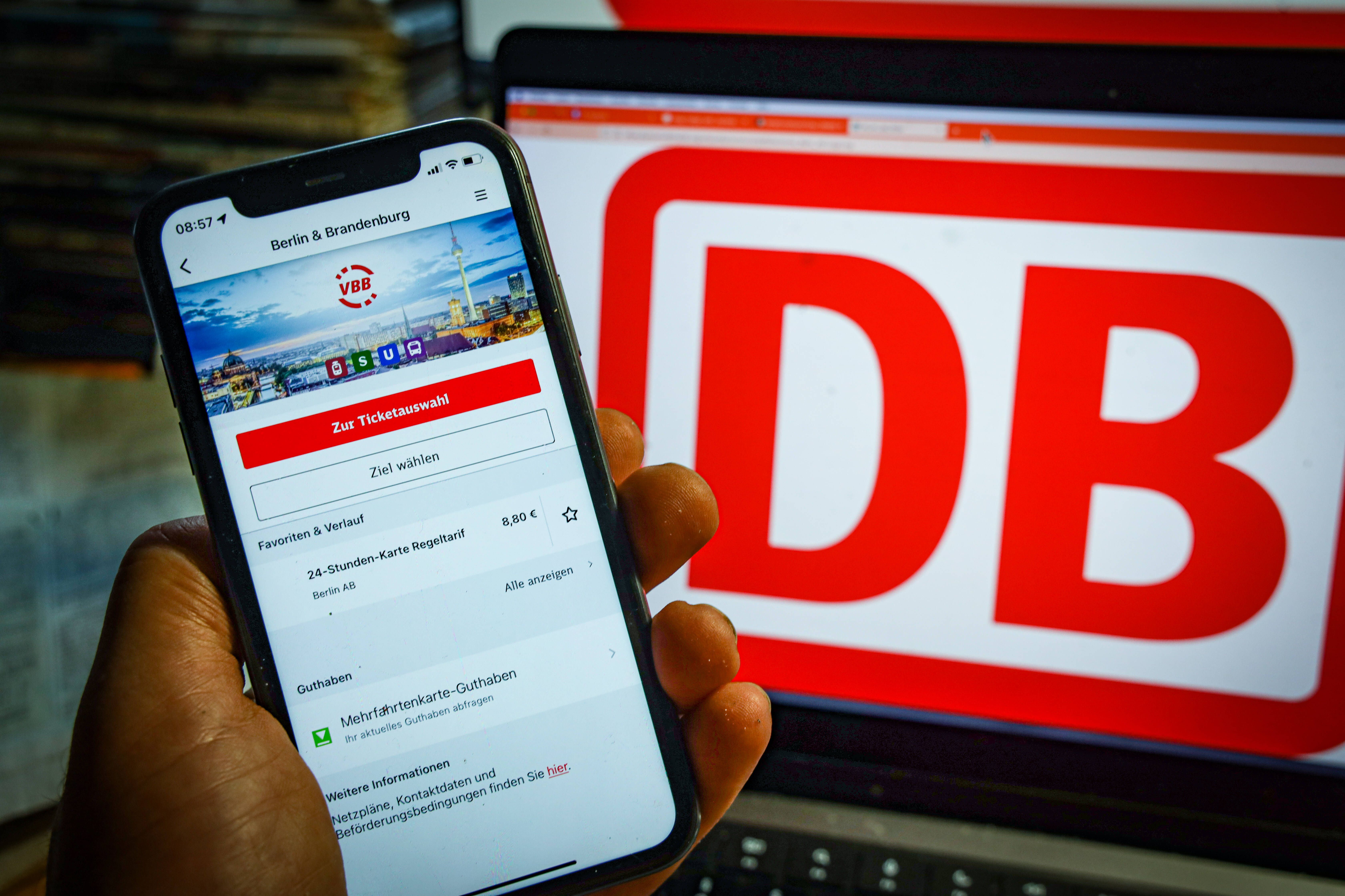 Zu spät geklickt, 100 Euro weg: Die Ticket-Falle in Bus und Bahn