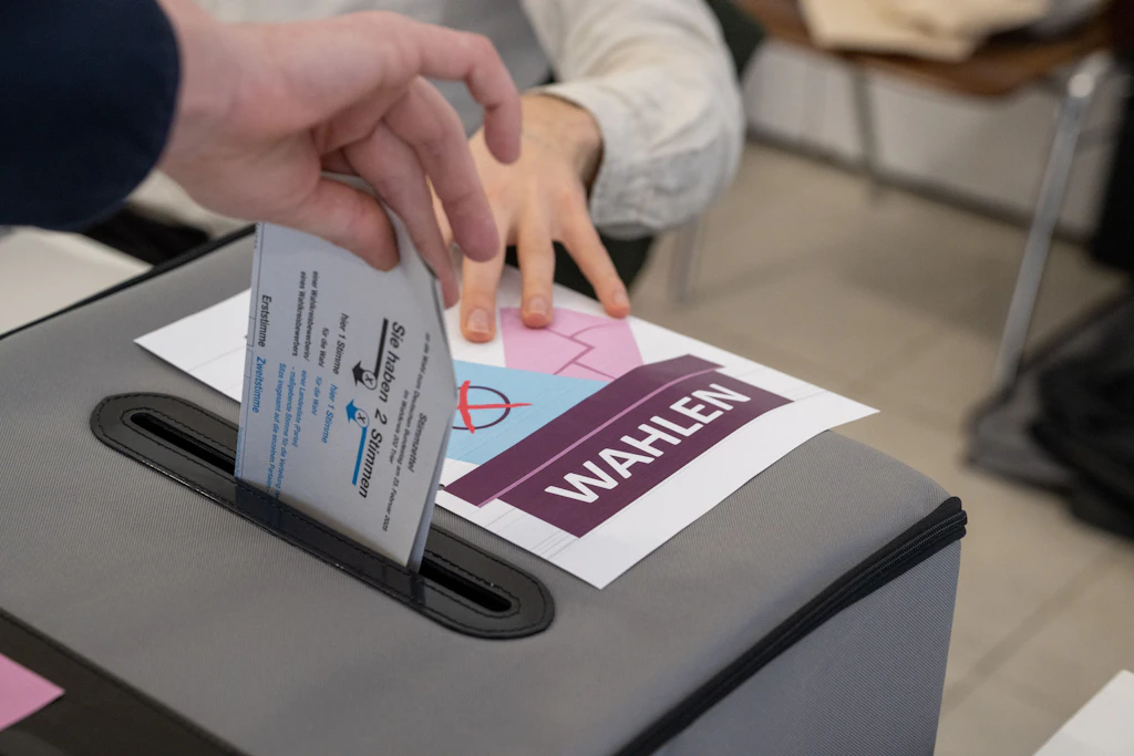 Streit ums Wahlrecht: Union fordert schnelle Entscheidung von der SPD