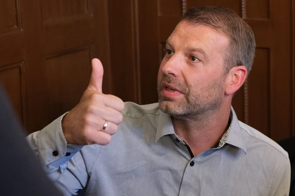 Marcus Hoffmann (CDU) hat die Bürgermeisterwahl in Aue-Bad Schlema für sich entschieden.
