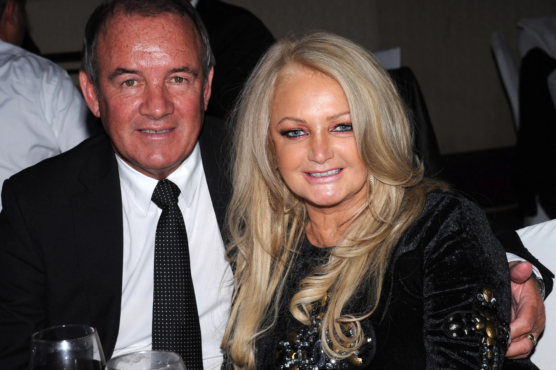 Bonnie Tyler mit ihrem Ehemann Robert Sullivan bei einer Veranstaltung. Die beiden waren seit 1973 verheiratet.