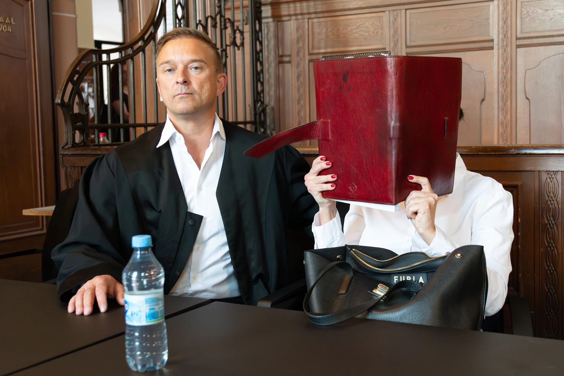 Die Angeklagte Irina Z. (r.) mit ihrem Anwalt