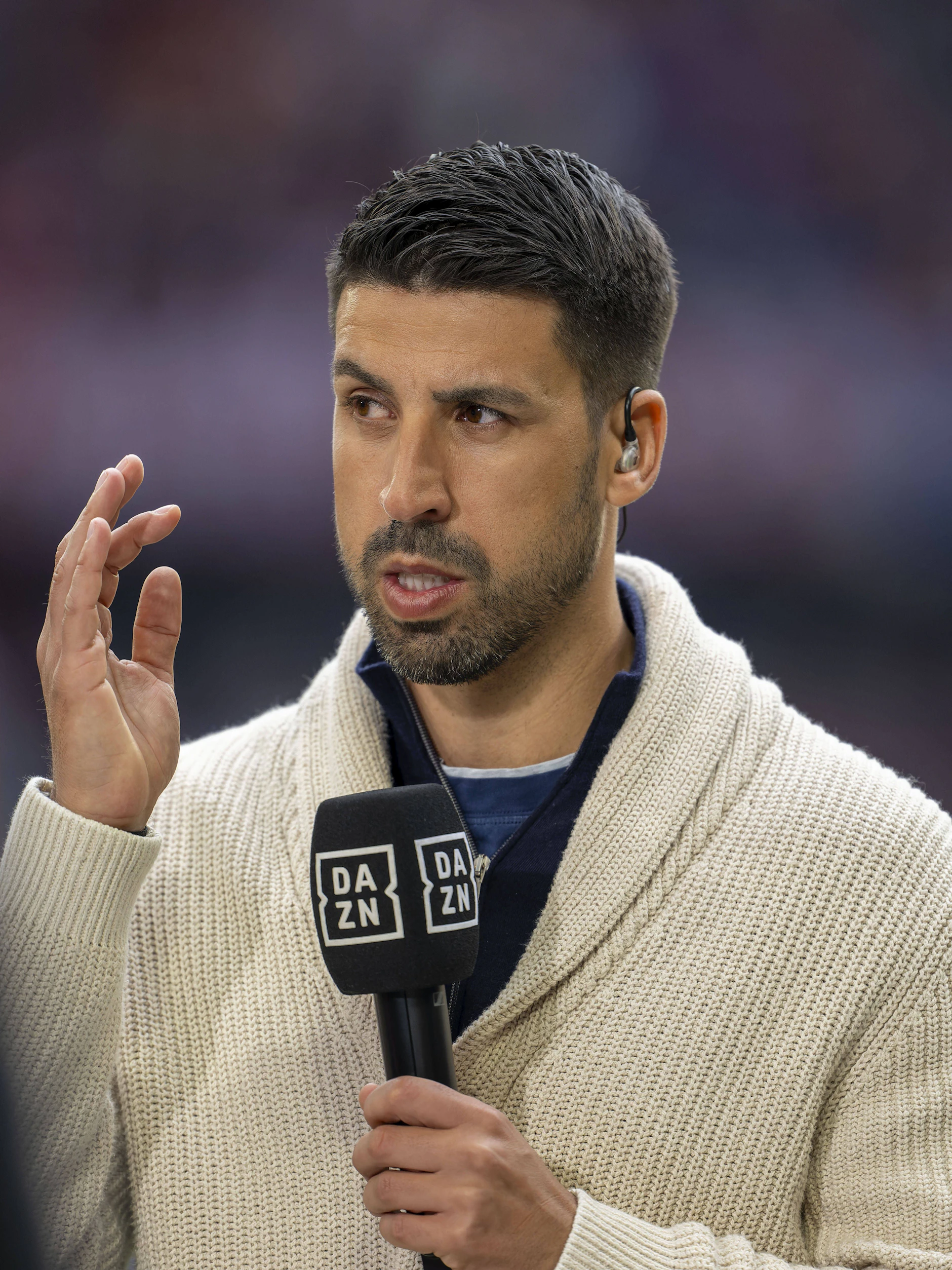 Mittlerweile ist Sami Khedira als Fußball-Experte im TV tätig.