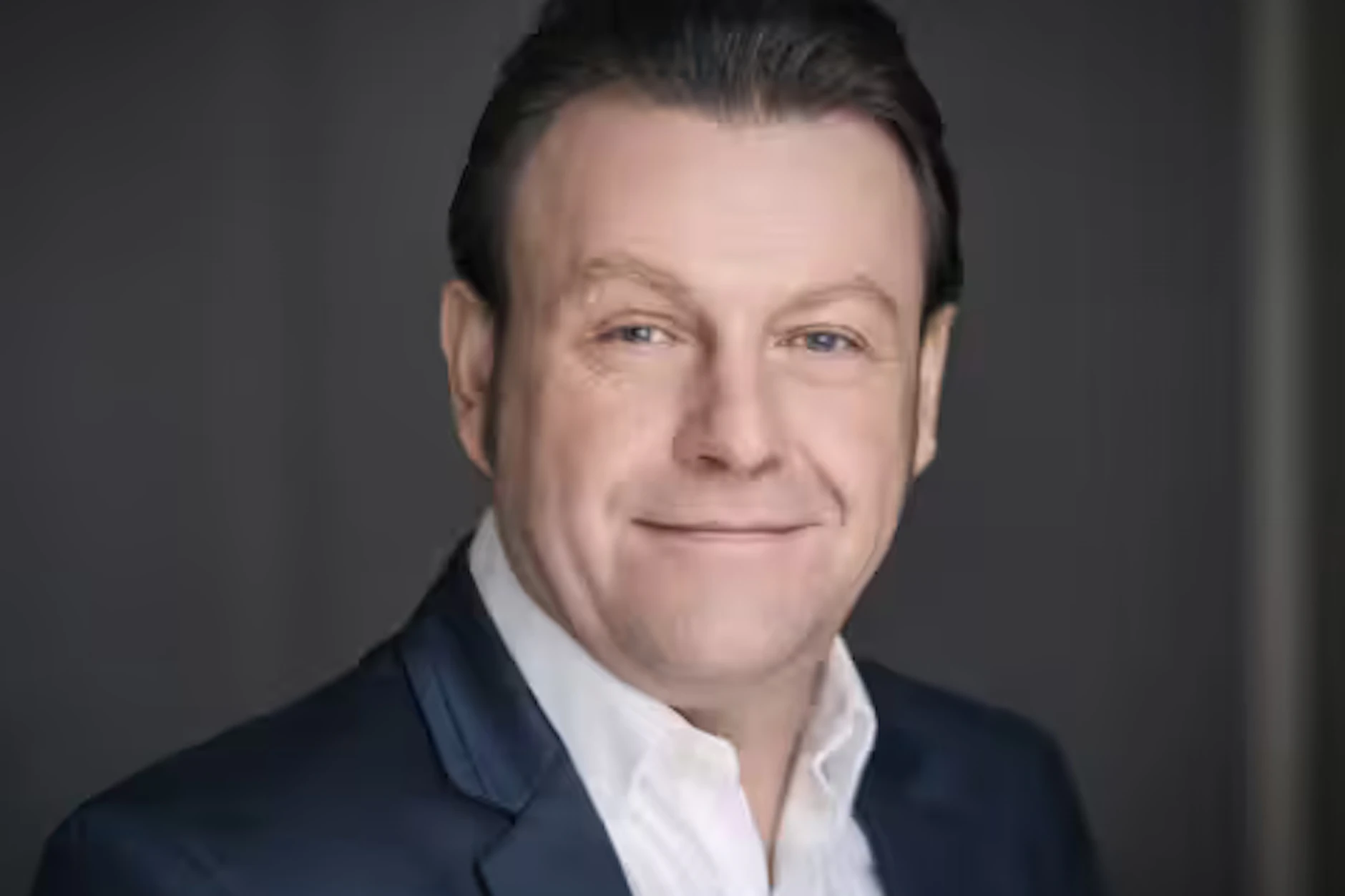 Michael Herden, Pressesprecher der Senatsverwaltung für Mobilität, Verkehr, Klimaschutz und Umwelt, erklärt, dass nur noch 19 Prozent der Berliner Brücken in einem sehr guten oder guten Zustand sind.