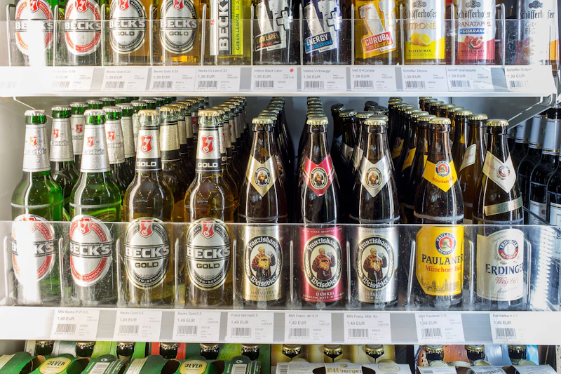 Weil er Bier kaufen wollte: Elfjähriger fährt betrunkenen Va
