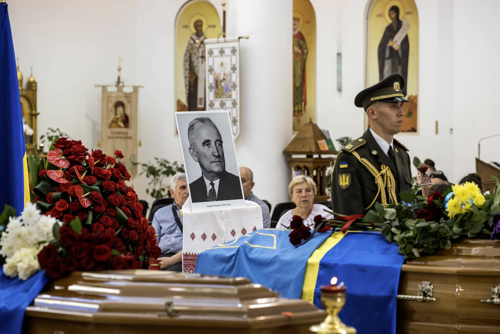 Auswärtiges Amt zur Ehrung eines ukrainischen Nazi-Helfers: „Vorgang unbekannt“