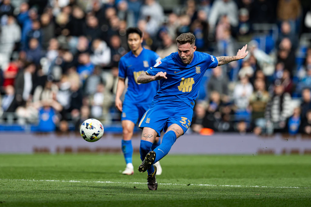 Der Ex-Bremer Marvin Ducksch spielte eine Saison bei Birmingham City, jetzt will er England wieder verlassen. Hertha BSC würde ihn gerne verpflichten.