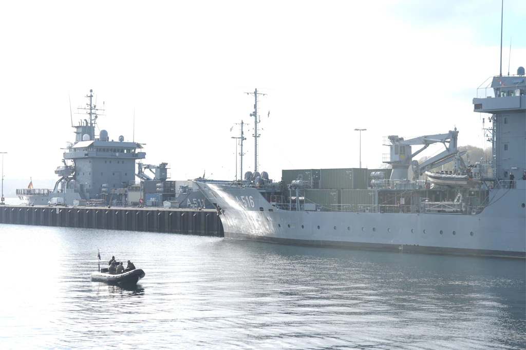 Marineschiffe der Deutschen Marine am Marinestützpunkt Kiel