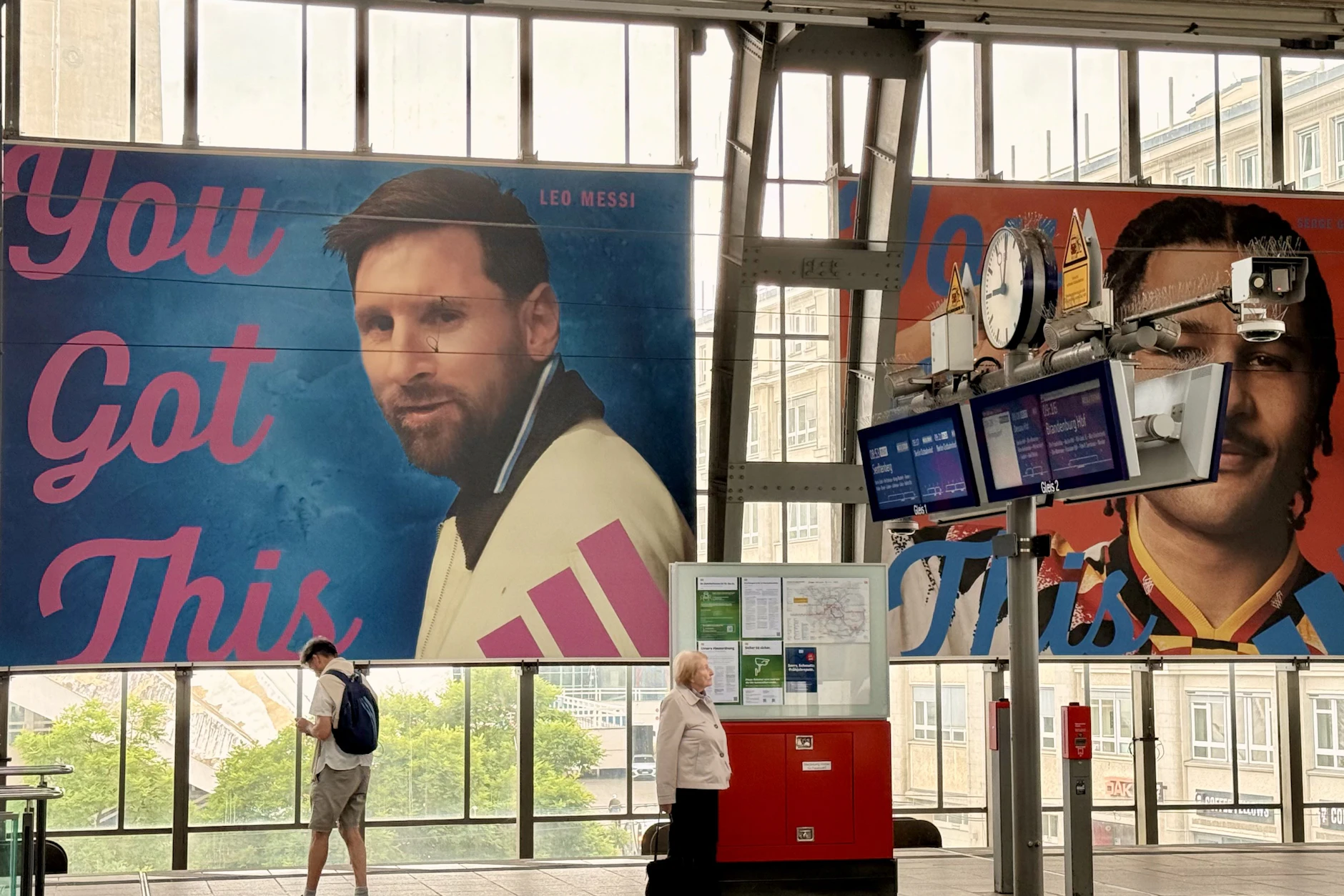 WM 2026: Warum wirbt Adidas in Berlin für Argentinien und Frankreich?