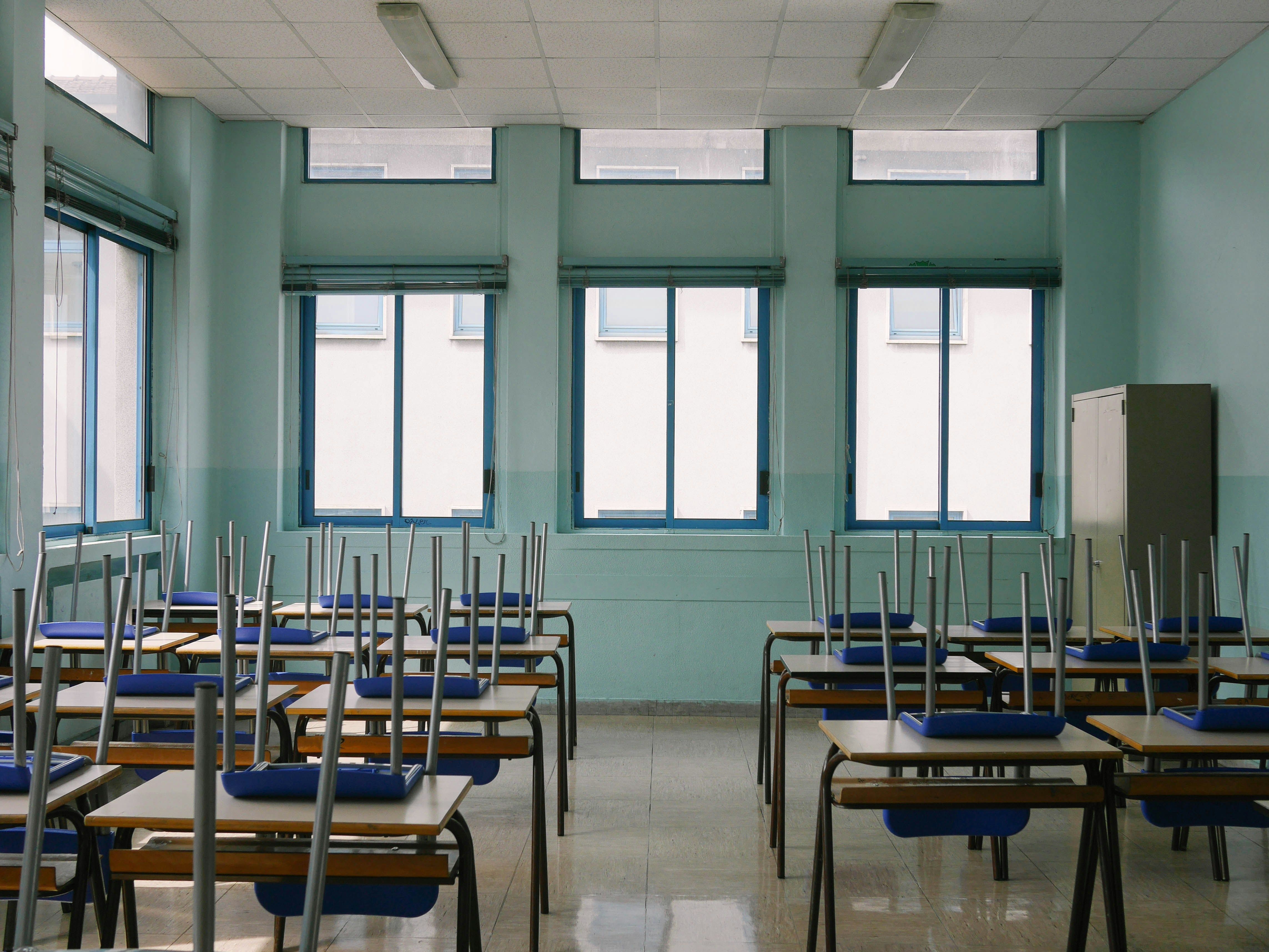Die Vergessenen: Über das Abgleiten von Oberschulen – und Auswege