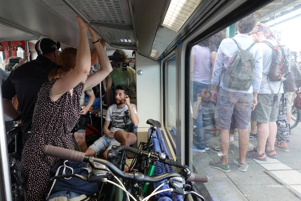 Regionalzüge: Warum ein Verbot das Problem mit den Fahrrädern nicht löst