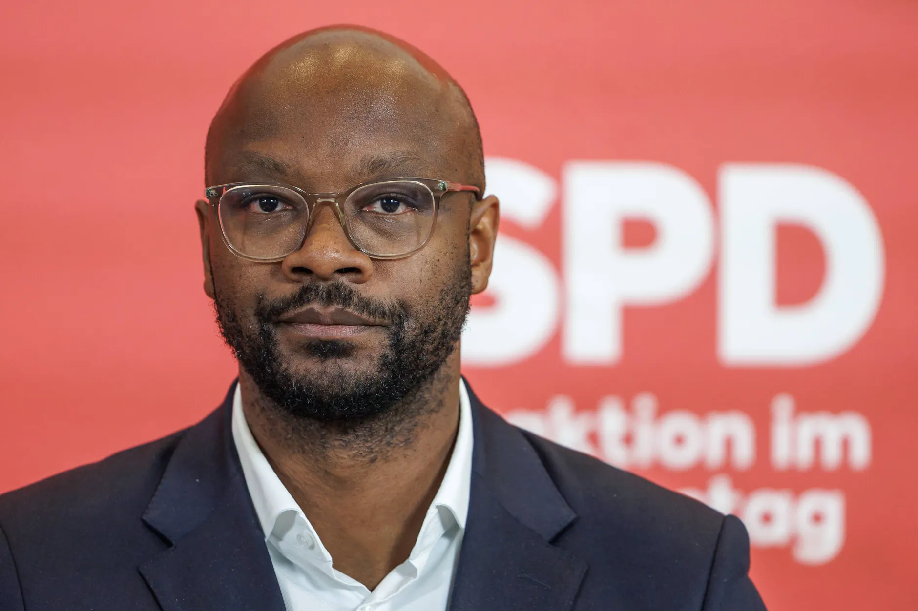 SPD-Politiker Armand Zorn spricht über das Tankrabatt-Aus.