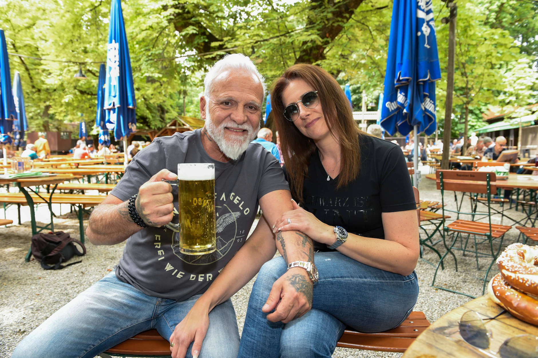 Nino de Angelo mit Freundin Simone.