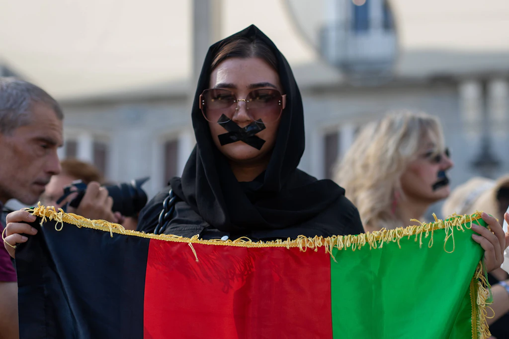 Frauen protestieren offenbar gegen Taliban-Kleidervorschriften in Afghanistan