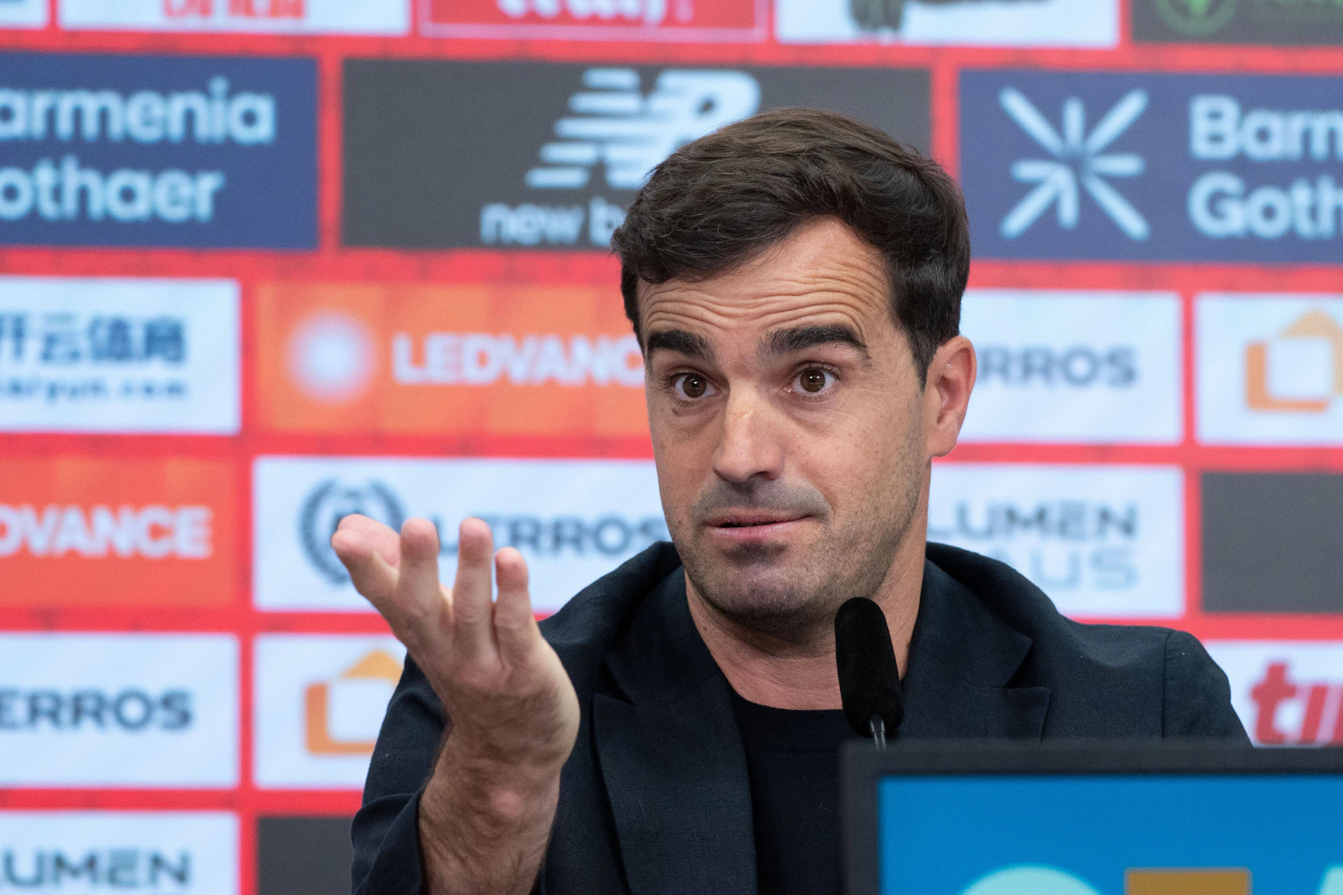 Leverkusens neuer Trainer Carles Martinez hatte schon ein Gespräch mit Herthas Jahrhunderttalent Kennet Eichhorn.