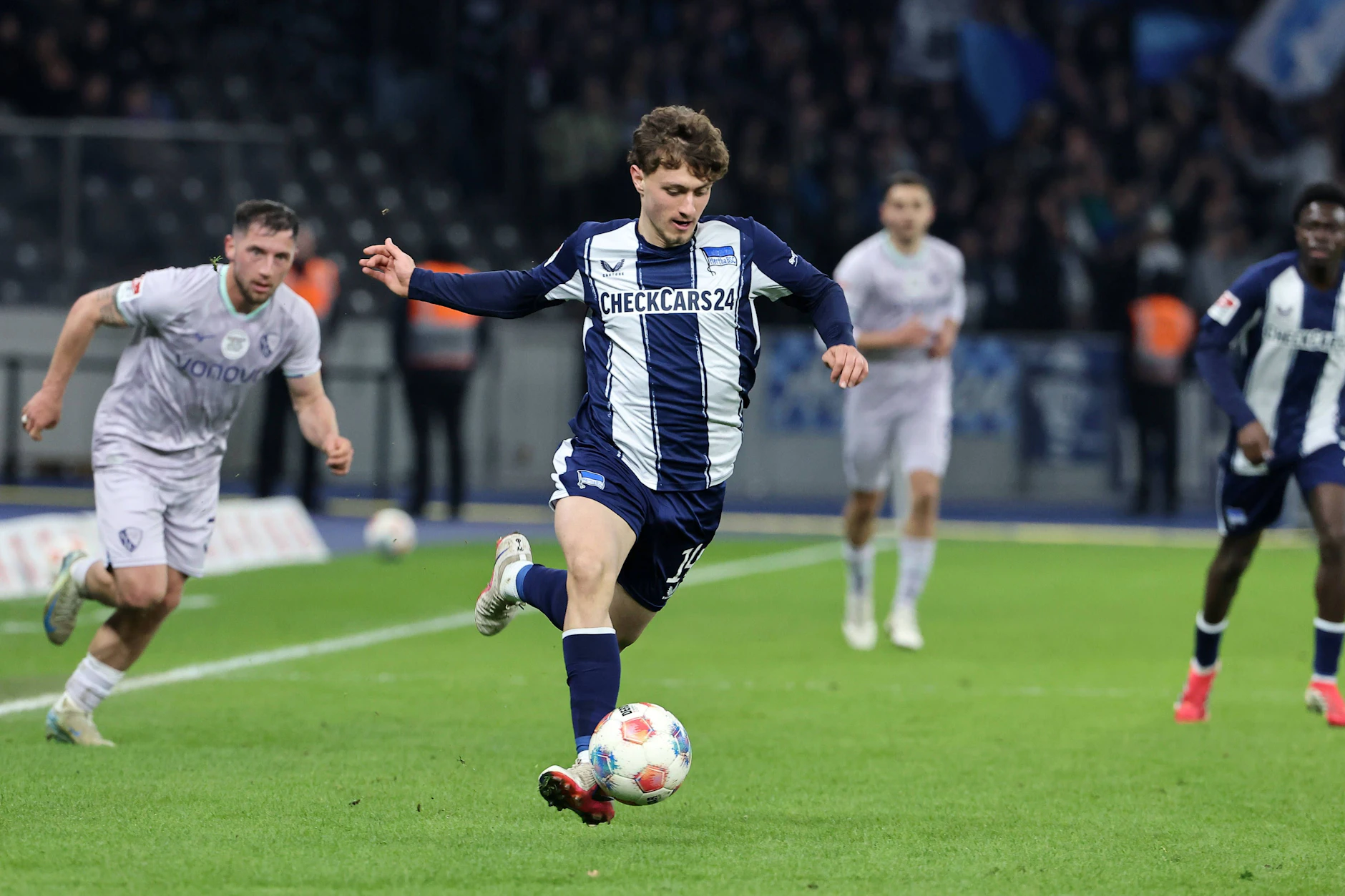 Maurice Krattenmacher gibt Hertha BSC den Laufpass und wechselt zu Bundesliga-Aufsteiger SV Elversberg.