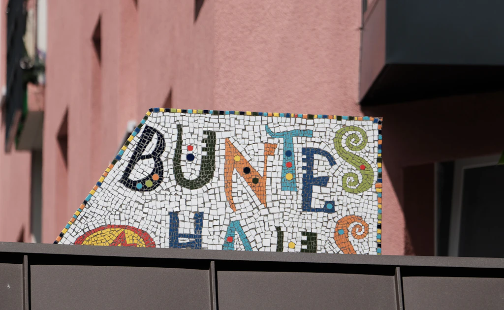 Mehrgenerationenhaus in Hellersdorf: Warum das „Bunte Haus“ für viele ein Rettungsanker ist