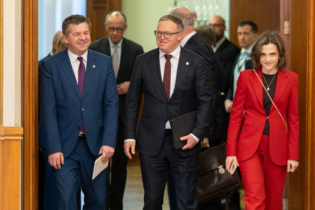 „Polen baut, Deutschland bremst“: Nicht alle ostdeutschen Regierungschefs folgten Wegners Einladung