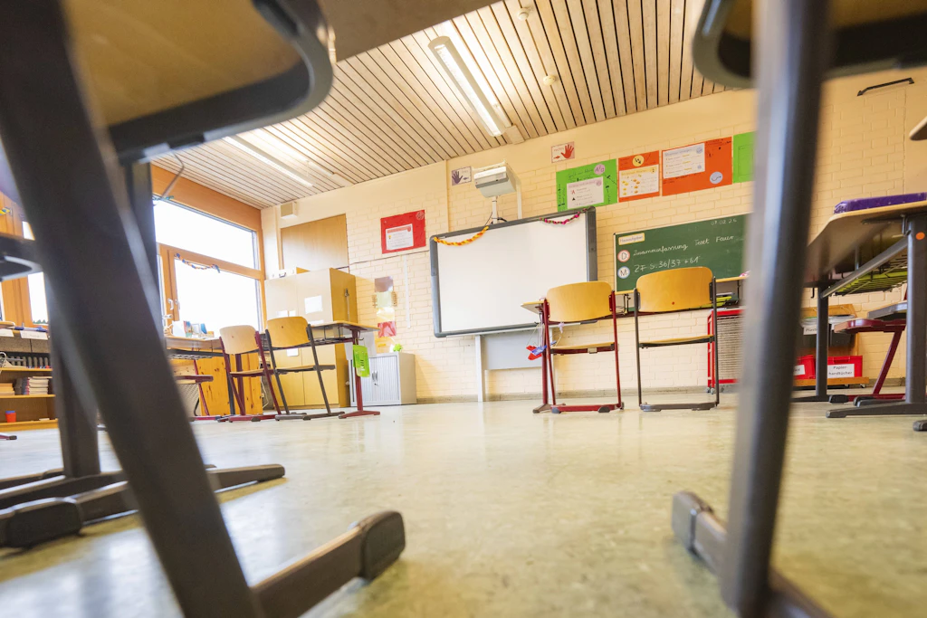 Brandenburger Lehrermangel spitzt sich zu: Eltern wenden sich per Brief an Woidke