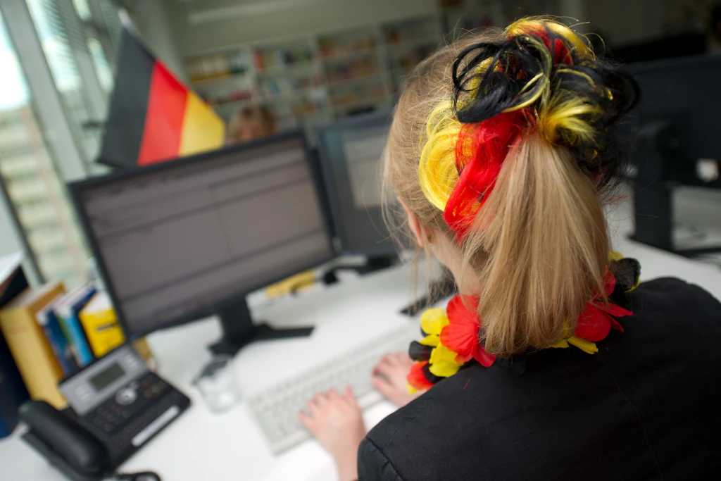 Phishing, Fakeshops und Schadsoftware: Online-Betrug rund um die Fußball-WM