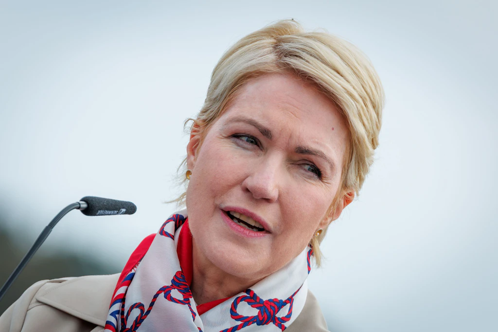 Die SPD von Ministerpräsidentin Manuela Schwesig (SPD), kann in Umfragen aufholen.