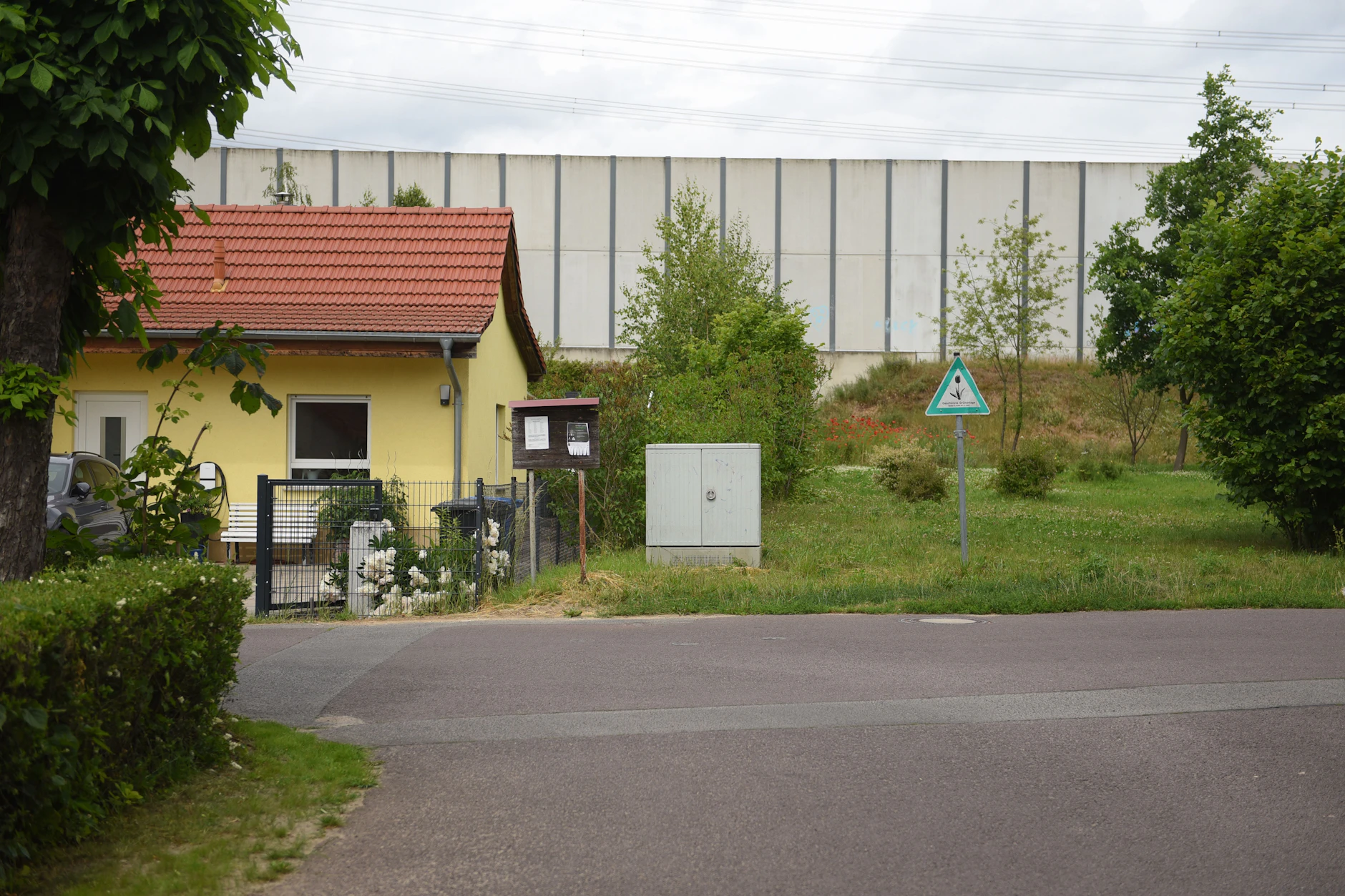 Hinter dieser Autobahnbrücke beginnt Berlin-Buch.