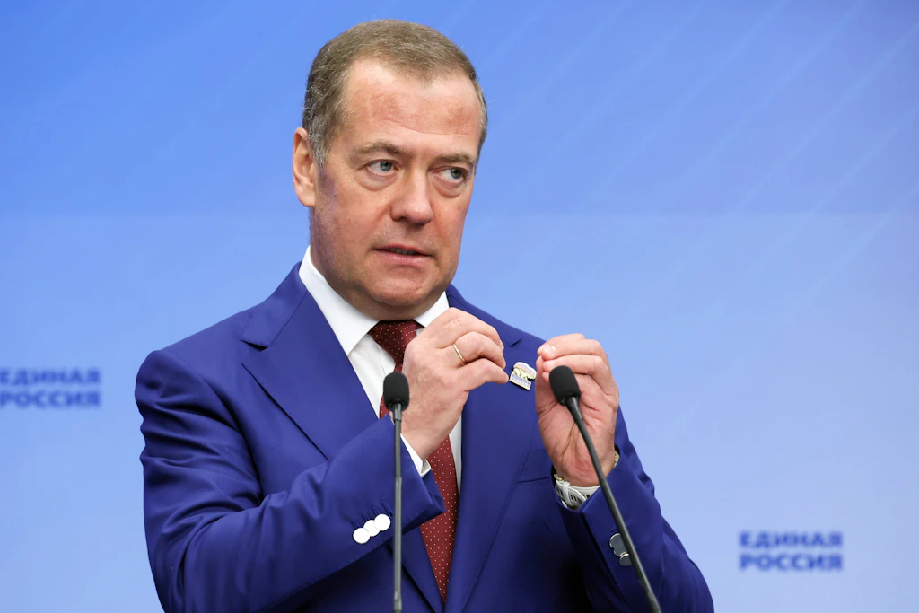 Russland: Medwedew schreddert Merz und von der Leyen in Video zum Nationalfeiertag