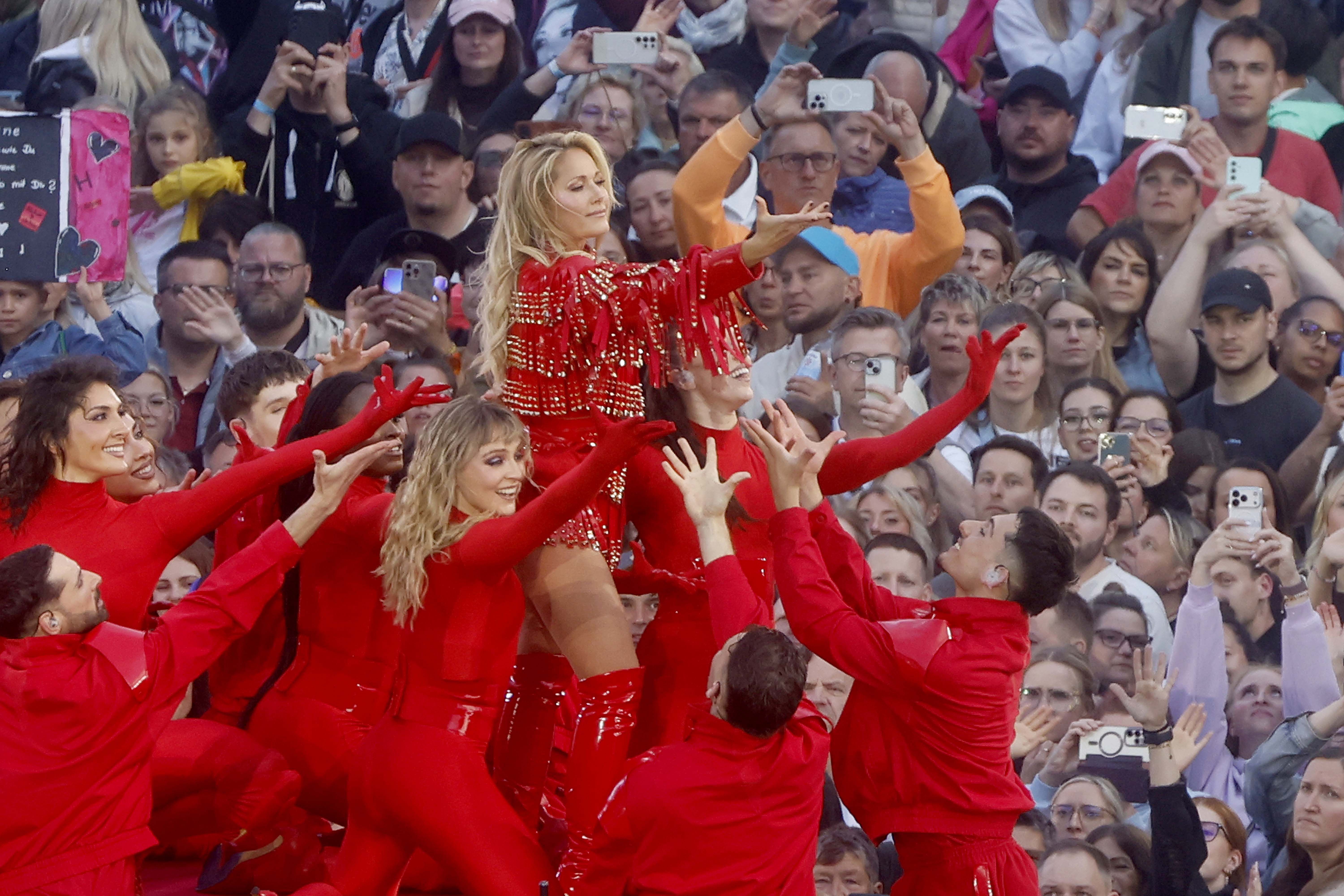Helene Fischer im Berliner Olympiastadion: Illusionen sind das Schönste auf der Welt