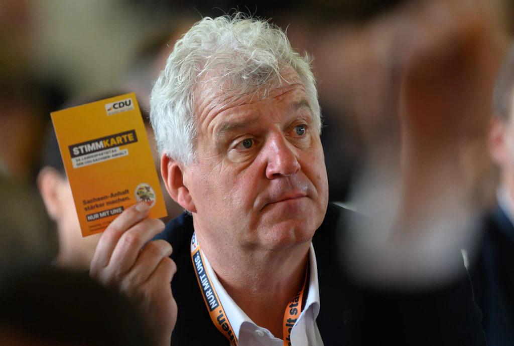 Nach OAZ-Bericht: CDU-Politiker Heuer verteidigt Foto mit AfD-Spitzenkandidat