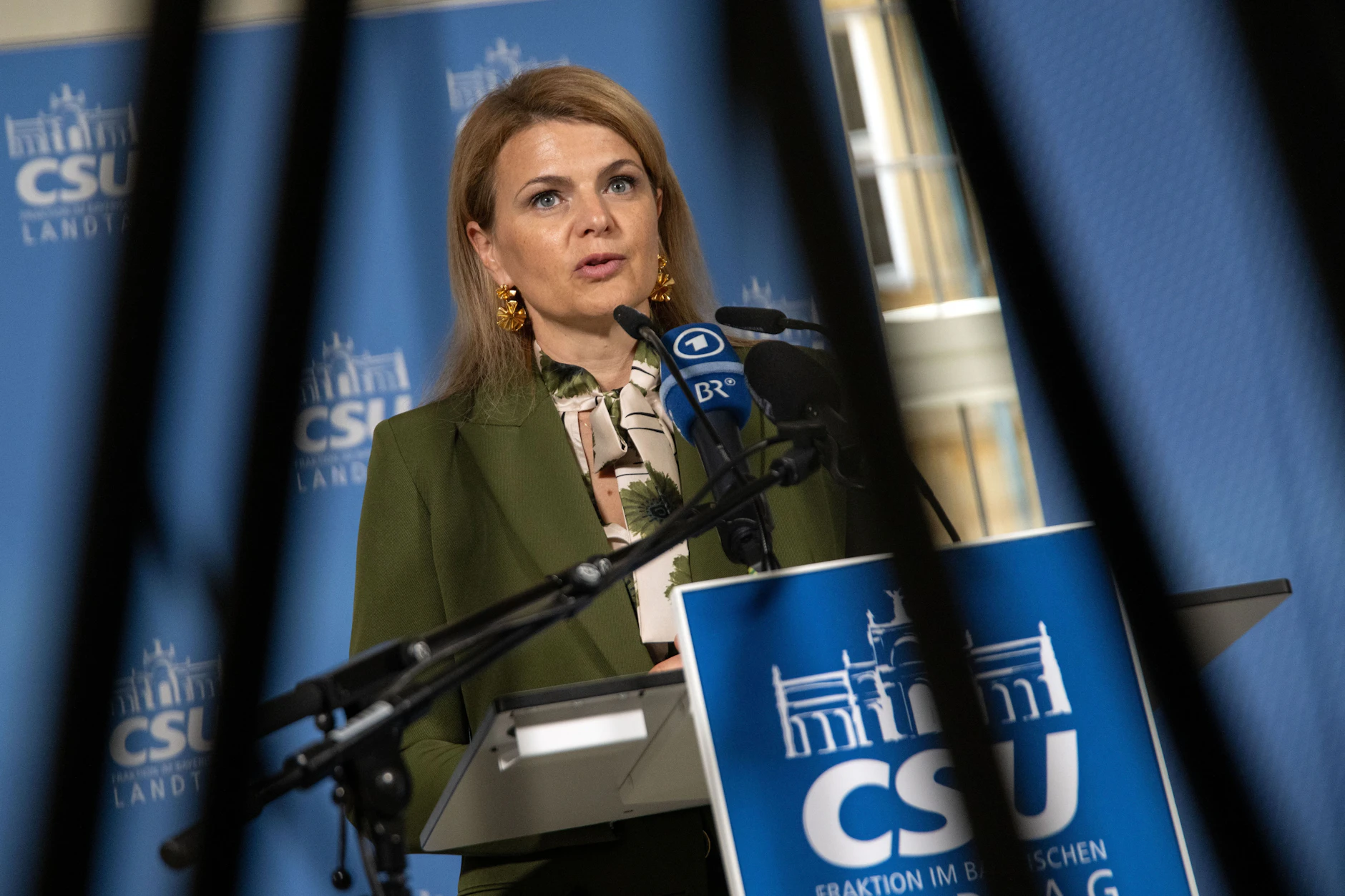 Katrin Staffler (CSU), Pflegebevollmächtigte der Bundesregierung, spricht sich klar dafür aus, die 100.000-Euro-Freigrenze für Kinder zu behalten.