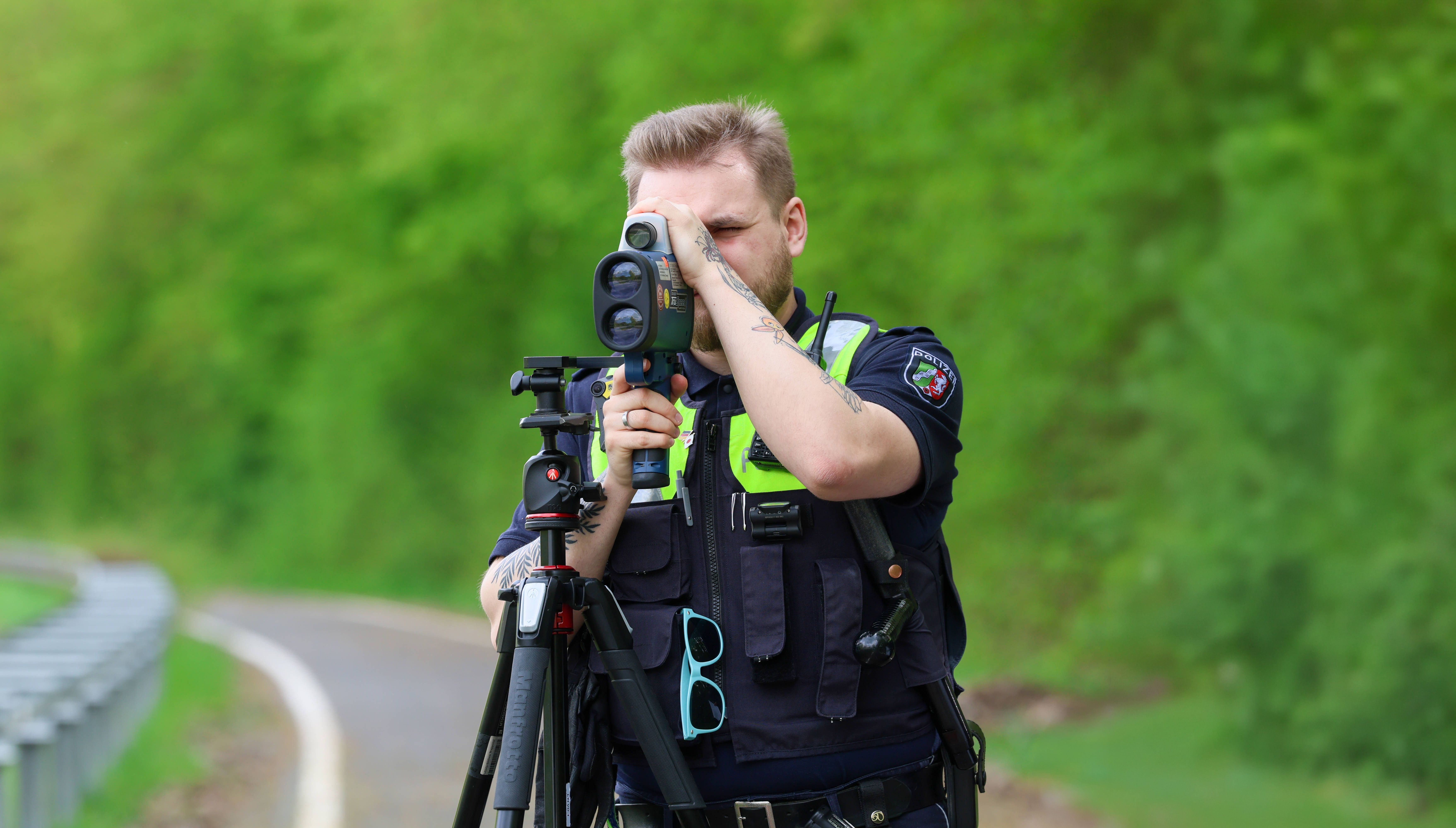 Pech gehabt! 1 km/h zu schnell: Autofahrer muss 280 Euro zahlen